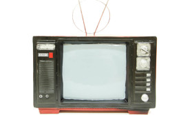Mnk - Televizyon Kırmızı